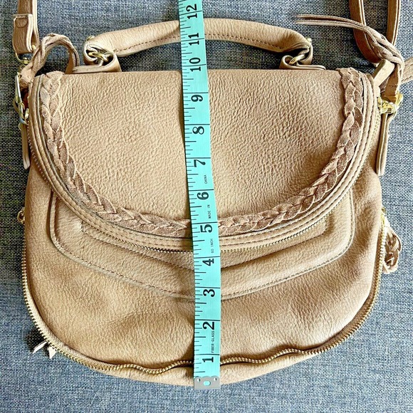 Steve Madden Crossbody Bag Tan Saddle Messenger Handbag Purse Faux Leather Suede - Picture 4 of 14